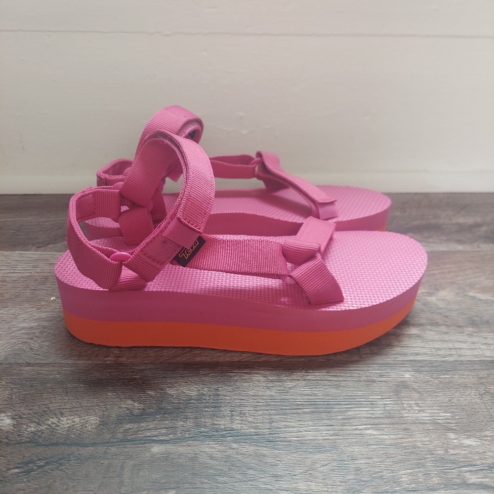 (EUC) Teva Universal Flatform Sandals Womens Size 9